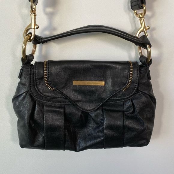 Matt & Nat Vegan Leather Black and Gold Purse - Picture 4 of 9